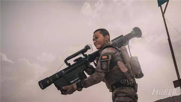 現(xiàn)代戰(zhàn)爭(zhēng)片不是愛情片，想演軍人，所有演員先健身訓(xùn)練半年
