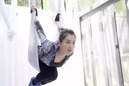 姚晨劉濤驚艷美照霸屏，絕美的氣質是多年瑜伽的練習