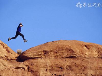 竹竿舞怎么跳
