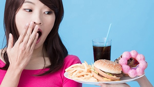 <a href=http://m.aoa7937.com/tags-食療養(yǎng)生.html target=_blank class=infotextkey>健康飲食</a>減肥的常見誤區(qū)都有哪些 這3點(diǎn)需盡力避免-易網(wǎng)健康<a href=http://m.aoa7937.com/jkys/ target=_blank class=infotextkey>養(yǎng)生</a>網(wǎng) 健康飲食減肥的常見誤區(qū)都有哪些 這3點(diǎn)需盡力避免