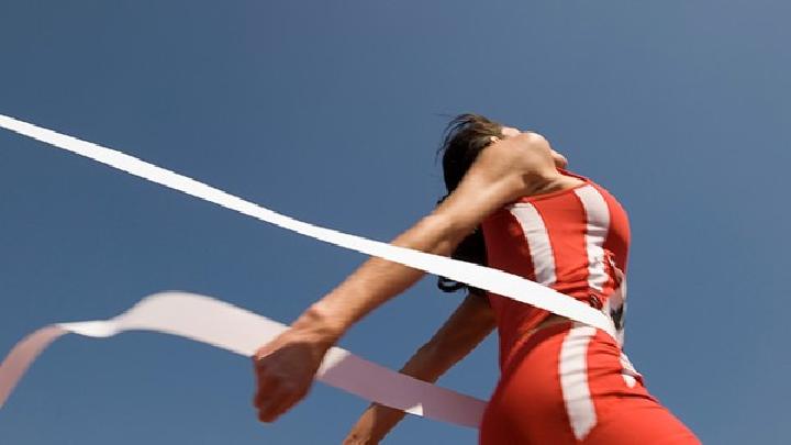 什么運動可以減肥？70秒伸懶腰減肥運動輕松塑造易瘦體質