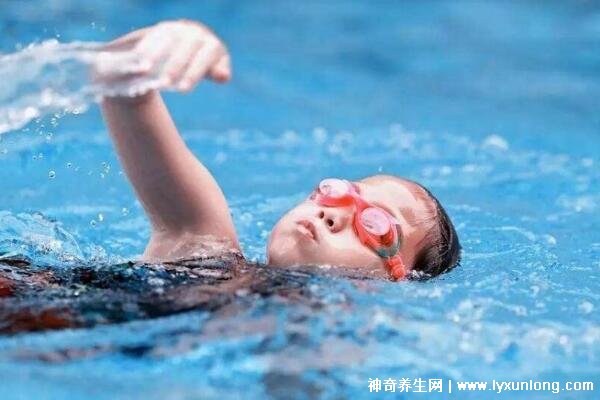 為什么中醫不建議游泳，三類人游泳惹病上身(陽虛/濕熱體質)