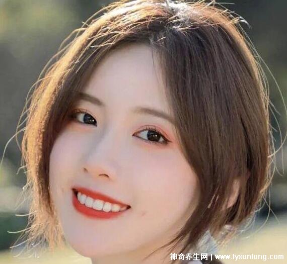 女生劉海兩邊的頭發(fā)叫什么，龍須劉海/鬢角(修飾臉型的必備)