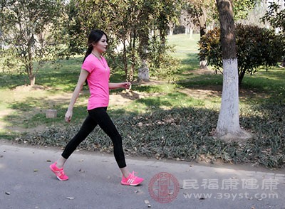 每天步行10000步身體會怎么樣 經常曬朋友圈步數的人 值得看