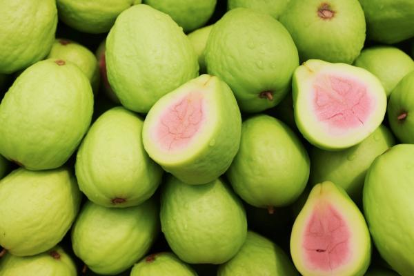 車厘子熱量高嗎減肥期間能吃嗎-易網<a href=http://m.aoa7937.com/ target=_blank class=infotextkey>健康養生</a>網 車厘子熱量高嗎減肥期間能吃嗎