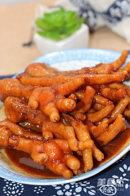 醬燒鳳爪的做法-咸鮮味炒菜譜-易網(wǎng)健康養(yǎng)生網(wǎng) 醬燒鳳爪的做法-咸鮮味炒菜譜