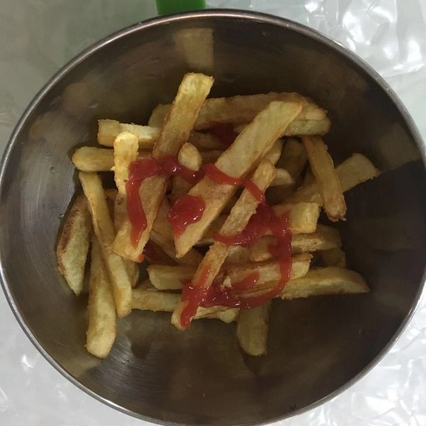 香脆薯?xiàng)l的做法-茄汁味炸菜譜-易網(wǎng)健康養(yǎng)生網(wǎng) 香脆薯?xiàng)l的做法-茄汁味炸菜譜