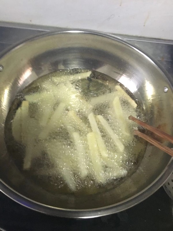 香脆薯?xiàng)l的做法-茄汁味炸菜譜-易網(wǎng)健康養(yǎng)生網(wǎng) 香脆薯?xiàng)l的做法-茄汁味炸菜譜