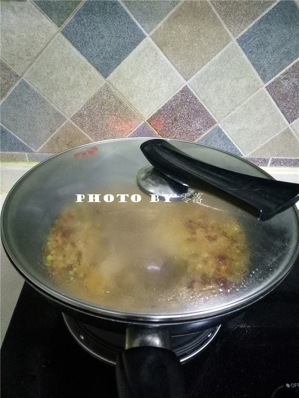 澆汁武昌魚(yú)的做法-酸辣味煮菜譜