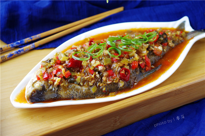 澆汁武昌魚(yú)的做法-酸辣味煮菜譜