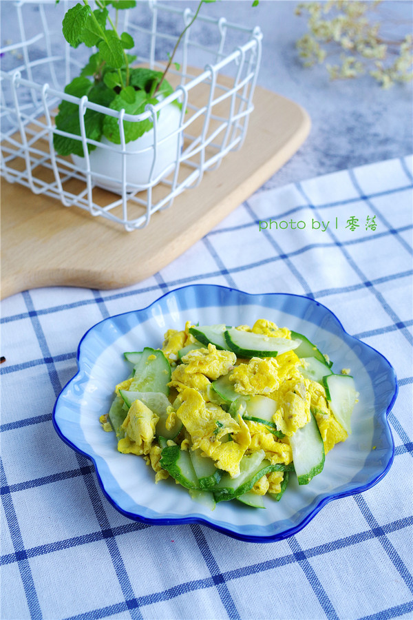黃瓜炒鴨蛋的做法-家常味炒菜譜-易網健康養生網 黃瓜炒鴨蛋的做法-家常味炒菜譜