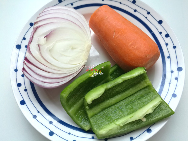 清炒三絲的做法-家常味炒菜譜-易網(wǎng)<a href=http://m.aoa7937.com/ target=_blank class=infotextkey>健康養(yǎng)生</a>網(wǎng) 清炒三絲的做法-家常味炒菜譜