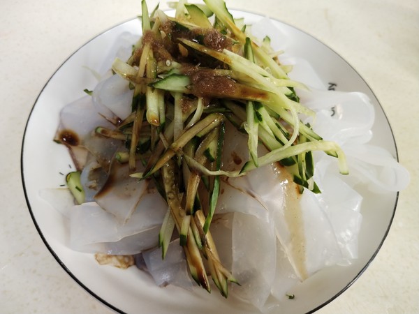 青瓜涼粉皮的做法-咸鮮味拌菜譜-易網(wǎng)健康養(yǎng)生網(wǎng) 青瓜涼粉皮的做法-咸鮮味拌菜譜
