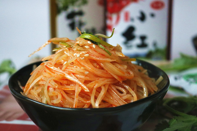 熗拌土豆絲的做法-香辣味拌菜譜-易網(wǎng)健康養(yǎng)生網(wǎng) 熗拌土豆絲的做法-香辣味拌菜譜
