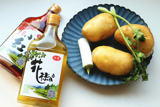 熗拌土豆絲的做法-香辣味拌菜譜