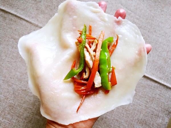 蒸燙面春餅的做法-家常味蒸菜譜-易網(wǎng)健康養(yǎng)生網(wǎng) 蒸燙面春餅的做法-家常味蒸菜譜