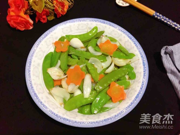 荷蘭豆炒百合的做法-家常味炒菜譜-易網(wǎng)健康養(yǎng)生網(wǎng) 荷蘭豆炒百合的做法-家常味炒菜譜