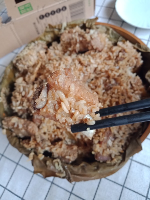 荷葉粉蒸排骨的做法-咸鮮味蒸菜譜-易網健康養生網 荷葉粉蒸排骨的做法-咸鮮味蒸菜譜