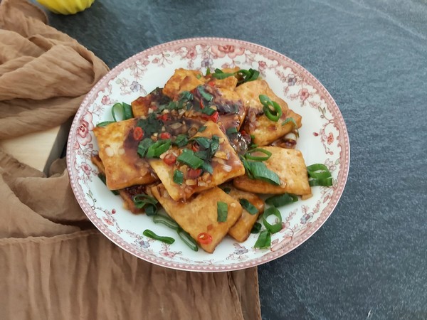 家常香煎豆腐的做法-家常味煎菜譜-易網(wǎng)健康養(yǎng)生網(wǎng) 家常香煎豆腐的做法-家常味煎菜譜