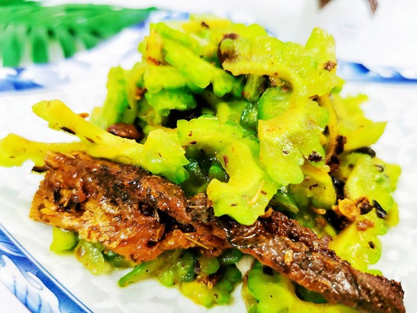 豆豉鯪魚(yú)拌苦瓜的做法-其它口味拌菜譜-易網(wǎng)健康養(yǎng)生網(wǎng) 豆豉鯪魚(yú)拌苦瓜的做法-其它口味拌菜譜