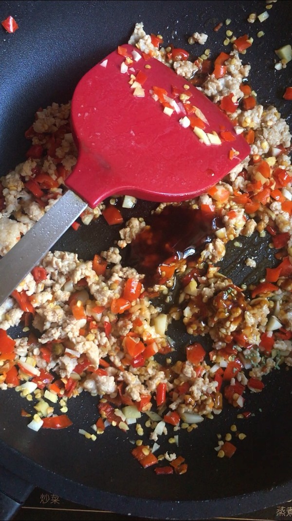 剁椒肉末抱苦瓜的做法-香辣味炒菜譜