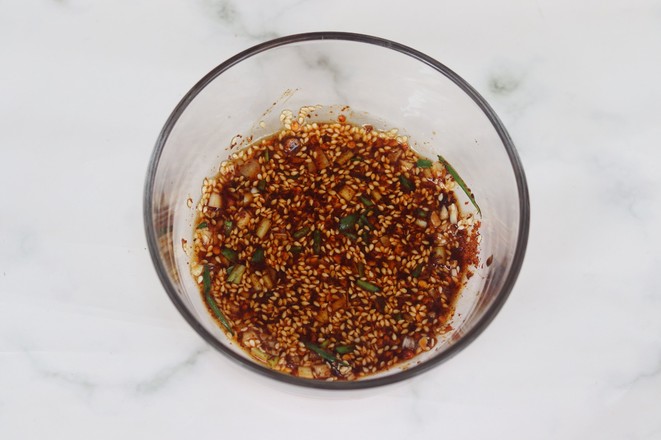 雙椒涼拌腐竹的做法-酸辣味拌菜譜-易網健康養生網 雙椒涼拌腐竹的做法-酸辣味拌菜譜