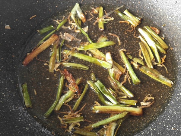 蔥燒海參的做法-咸鮮味燒菜譜-易網(wǎng)健康養(yǎng)生網(wǎng) 蔥燒海參的做法-咸鮮味燒菜譜