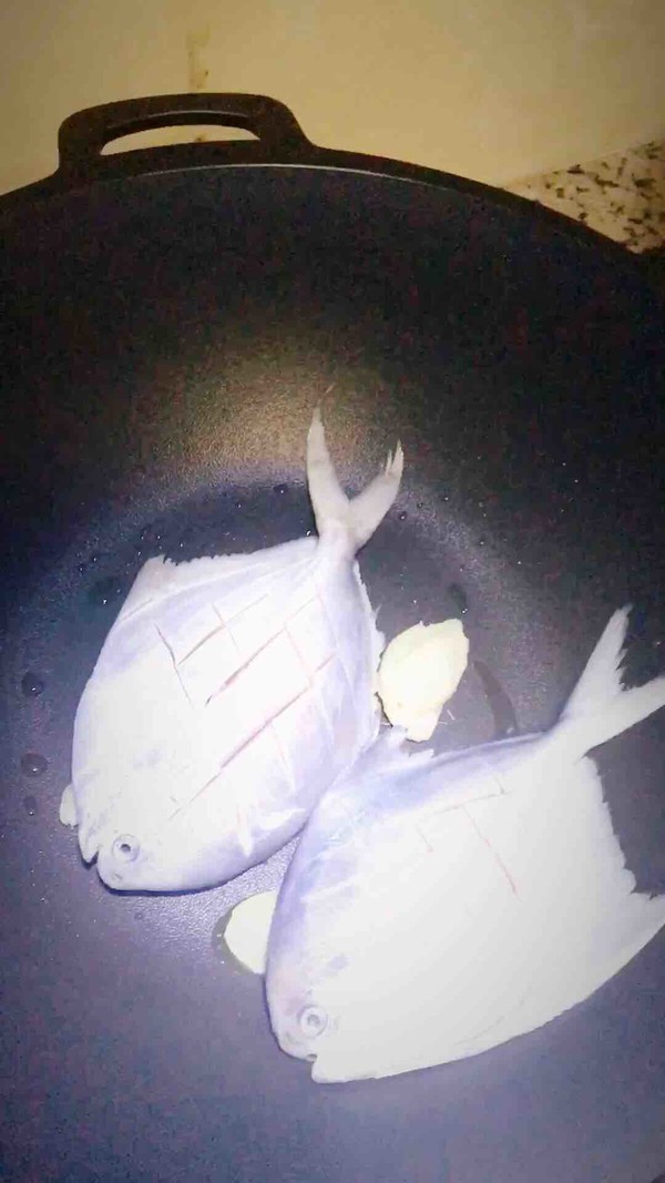 孜然烤魚的做法-香辣味烤菜譜