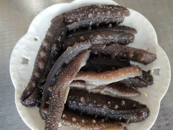 蔥燒海參的做法-咸鮮味燒菜譜-易網(wǎng)健康養(yǎng)生網(wǎng) 蔥燒海參的做法-咸鮮味燒菜譜