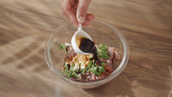涼拌鹵牛肉【孔老師教做菜】的做法-家常味鹵菜譜-易網健康養生網 涼拌鹵牛肉【孔老師教做菜】的做法-家常味鹵菜譜
