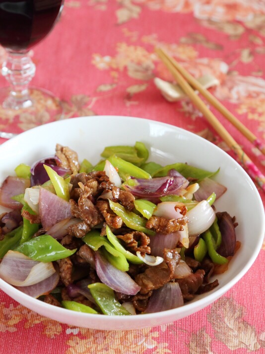 蔥爆牛肉的做法-咸鮮味炒菜譜-易網(wǎng)健康養(yǎng)生網(wǎng) 蔥爆牛肉的做法-咸鮮味炒菜譜