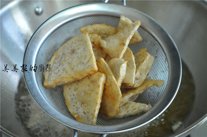 炸香芋片的做法-家常味炸菜譜-易網健康養(yǎng)生網 炸香芋片的做法-家常味炸菜譜