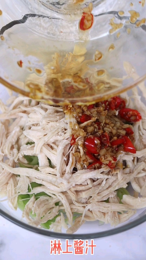 黃瓜拌雞絲的做法-酸辣味拌菜譜