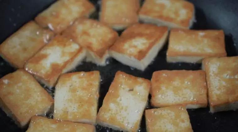 家常豆腐的做法-家常味炒菜譜