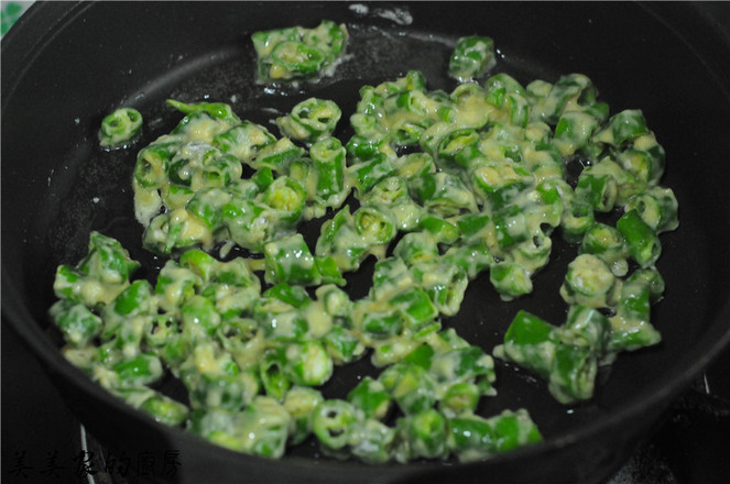 青椒炒面的做法-香辣味炒菜譜-易網(wǎng)健康養(yǎng)生網(wǎng) 青椒炒面的做法-香辣味炒菜譜