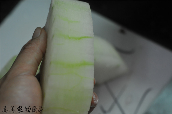 紅燒冬瓜的做法-香辣味燒菜譜-易網(wǎng)健康養(yǎng)生網(wǎng) 紅燒冬瓜的做法-香辣味燒菜譜