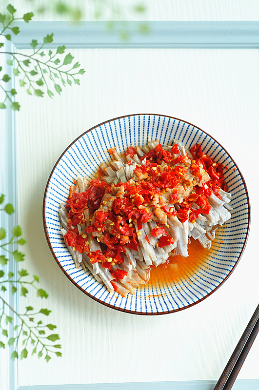剁椒肉末蒸芋頭的做法-家常味蒸菜譜-易網健康養生網 剁椒肉末蒸芋頭的做法-家常味蒸菜譜