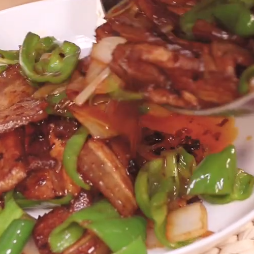 家常回鍋肉的做法-家常味炒菜譜-易網健康養生網 家常回鍋肉的做法-家常味炒菜譜