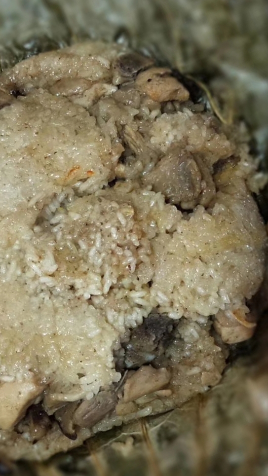 《荷葉糯米雞》的做法-咸鮮味蒸菜譜-易網(wǎng)健康養(yǎng)生網(wǎng) 《荷葉糯米雞》的做法-咸鮮味蒸菜譜