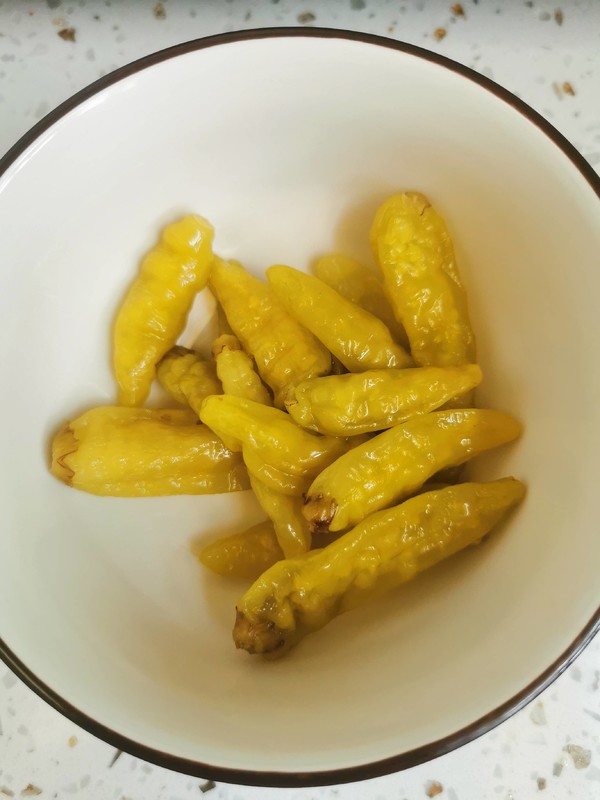 辣炒鮮豌豆的做法-香辣味炒菜譜-易網(wǎng)健康養(yǎng)生網(wǎng) 辣炒鮮豌豆的做法-香辣味炒菜譜