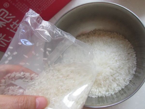 香腸玉米青豆飯的做法-咸鮮味蒸菜譜-易網健康養生網 香腸玉米青豆飯的做法-咸鮮味蒸菜譜