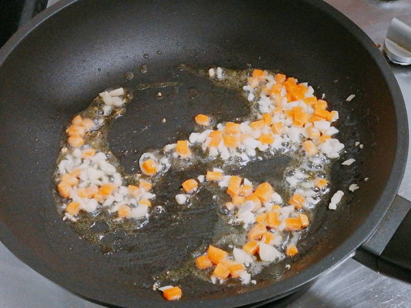 涼拌青瓜的做法-家常味拌菜譜-易網(wǎng)健康養(yǎng)生網(wǎng) 涼拌青瓜的做法-家常味拌菜譜
