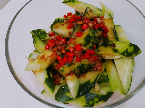 涼拌青瓜的做法-家常味拌菜譜-易網(wǎng)健康養(yǎng)生網(wǎng) 涼拌青瓜的做法-家常味拌菜譜
