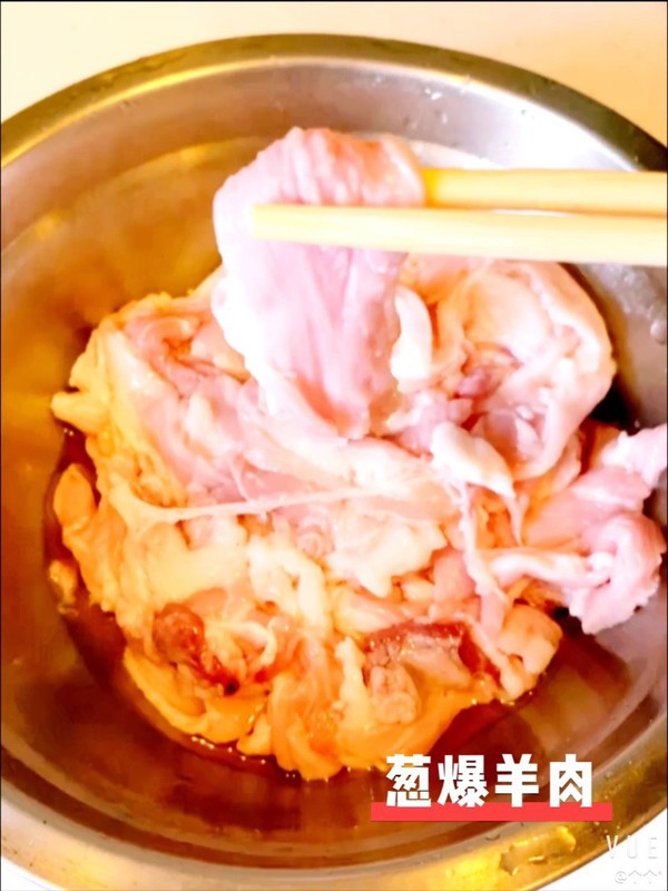 蔥爆羊肉的做法-咸鮮味炒菜譜-易網<a href=http://m.aoa7937.com/ target=_blank class=infotextkey>健康養生</a>網 蔥爆羊肉的做法-咸鮮味炒菜譜