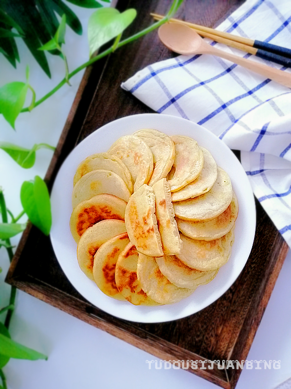 褐麥糊雞蛋餅的做法-蔥香味烙菜譜-易網健康養生網 褐麥糊雞蛋餅的做法-蔥香味烙菜譜