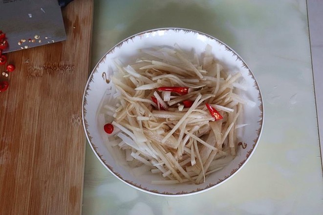 酸甜蘿卜的做法-酸甜味拌菜譜-易網健康養生網 酸甜蘿卜的做法-酸甜味拌菜譜