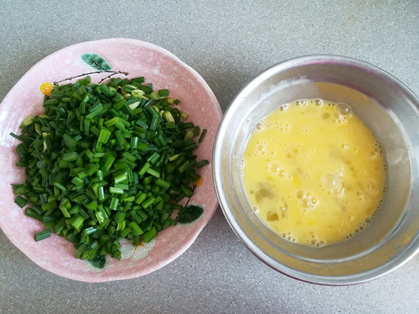 韭苔炒雞蛋的做法-家常味炒菜譜-易網健康養(yǎng)生網 韭苔炒雞蛋的做法-家常味炒菜譜