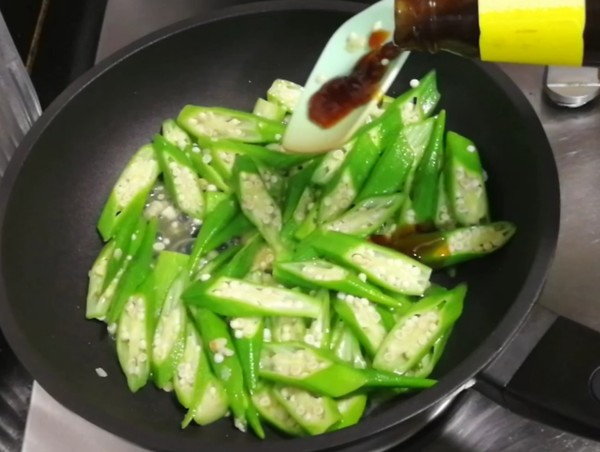 蒜蓉秋葵的做法-家常味炒菜譜