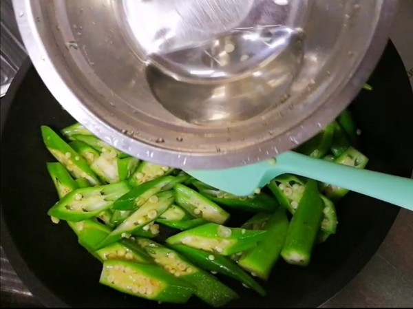 蒜蓉秋葵的做法-家常味炒菜譜