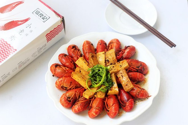千葉豆腐燜小龍蝦的做法-麻辣味燜菜譜-易網(wǎng)健康養(yǎng)生網(wǎng) 千葉豆腐燜小龍蝦的做法-麻辣味燜菜譜
